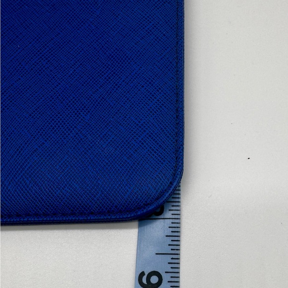 Michael Kors 13”x 8” sleeve for Laptop, iPad, or Tablet in blue - Picture 4 of 5